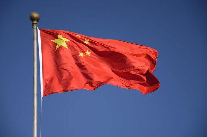 逃离无人的学校